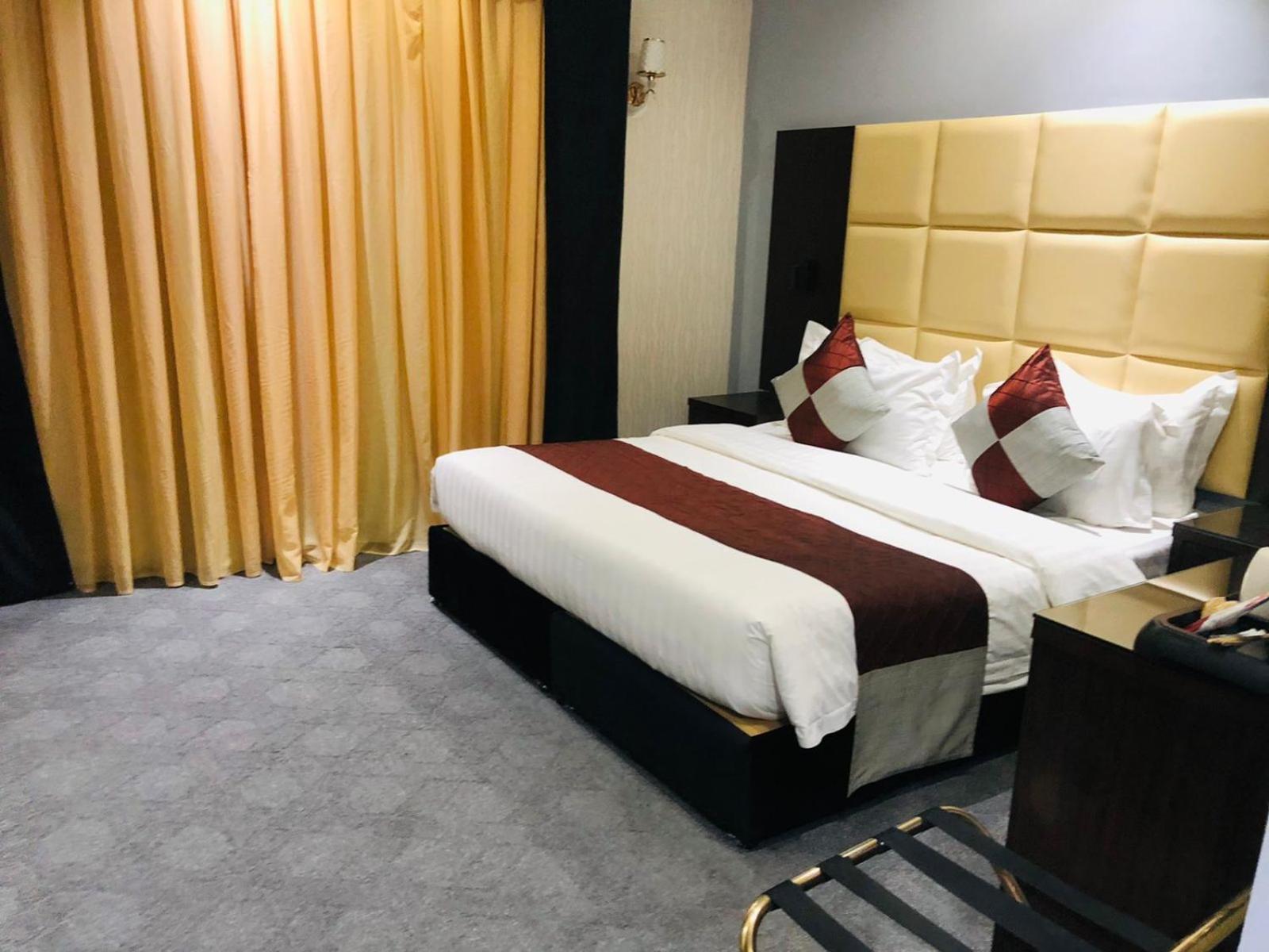 M Platinum Hotel Medina Kültér fotó